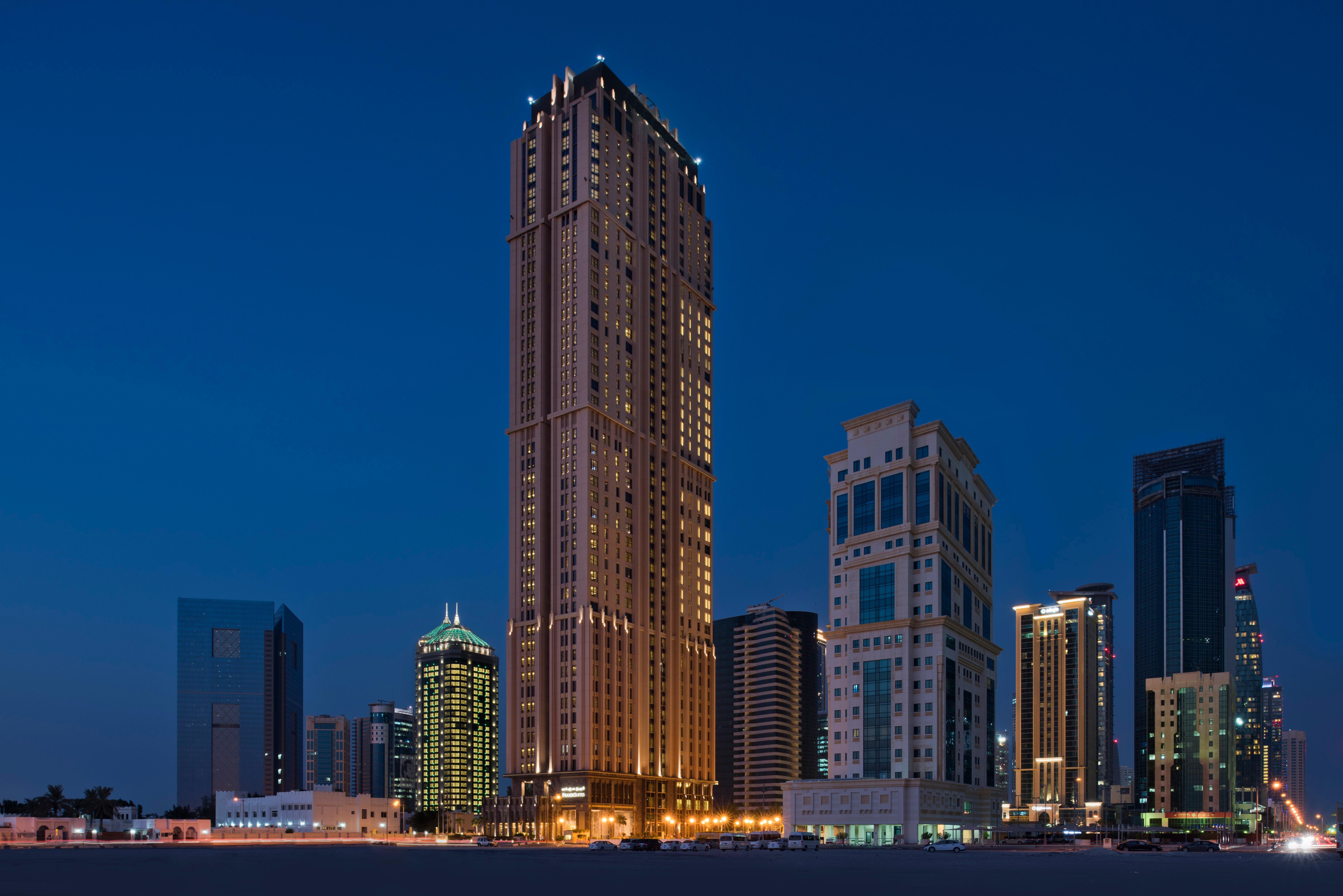 Voco Doha West Bay Suites, An Ihg Hotel Zewnętrze zdjęcie